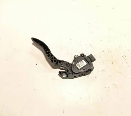 Nissan X-Trail T32 Accelerator throttle pedal 18002DF30B 6PV31240400