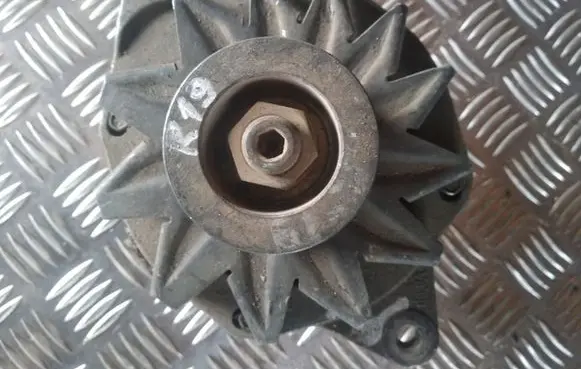 Renault 19 Generator/alternator