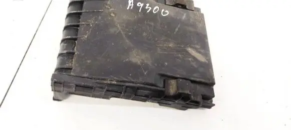 Volkswagen Golf VI Fuse box cover 1K0937132F 1K0937132G