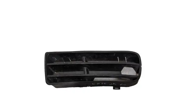 Volkswagen Golf IV Front bumper lower grill 1JO853665B