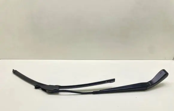 Volvo S80 Front wiper blade arm 9484615 09484611