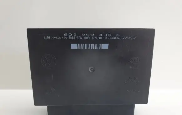 Volkswagen Transporter - Caravelle T5 Comfort/convenience module 6Q0959433E 5DK00812901