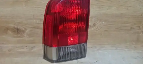 Volvo V70 Rear/tail lights 9154497