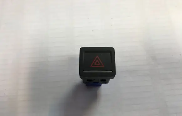 Volkswagen Golf VII Hazard light switch 5G0953509A