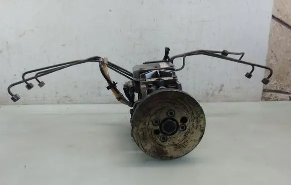 Audi A6 S6 C5 4B Fuel injection high pressure pump 0470506002