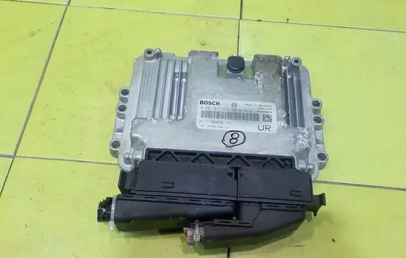 Honda CR-V Engine control unit/module 37820R06E17 14AB6