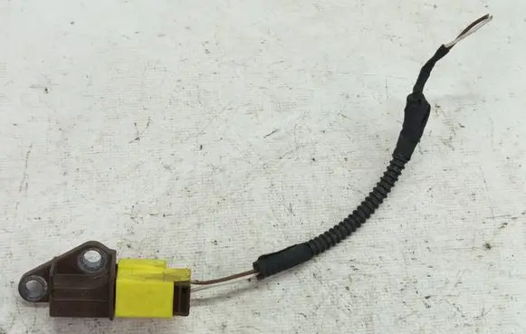 Audi A5 8T 8F Airbag deployment crash/impact sensor 8K0959651 5WK43738