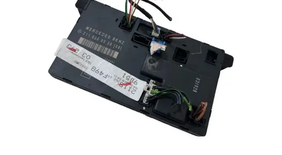 Mercedes-Benz E W211 Door control unit/module 2118200326 356801