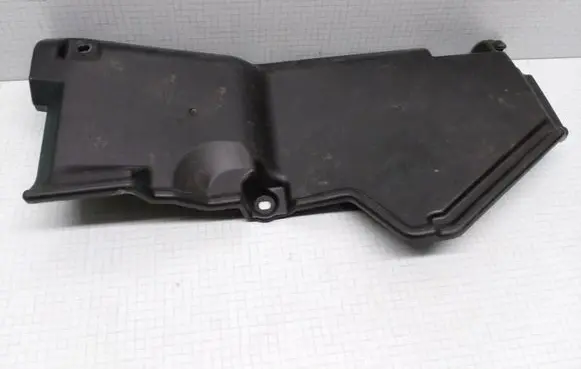Mitsubishi Space Wagon Other engine bay part MR315415