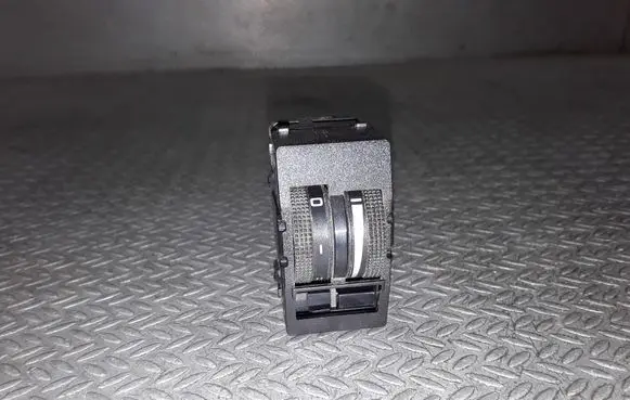 Seat Toledo II (1M) Headlight level height control switch 1M0919094A