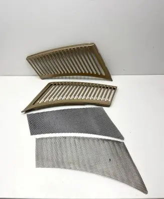 Mercedes-Benz SL R107 Quarter panel pressure vent A1078360265 A1078360165