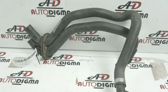 Audi RS6 Engine coolant pipe/hose 8D0819373M