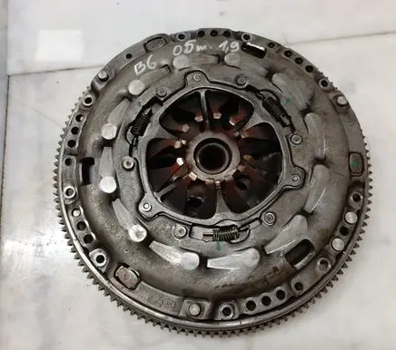 Volkswagen PASSAT B6 Clutch set kit 323A6514110 110522