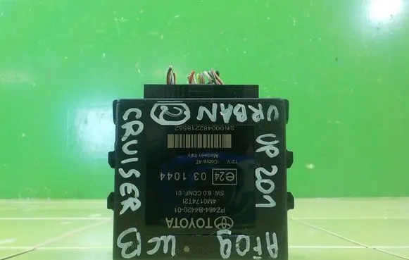 Toyota Urban Cruiser (XP110) Central body control module 4M0174T2I