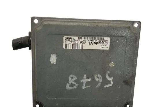 Ford Focus Engine control unit/module S118934103F 5M5112A650GF