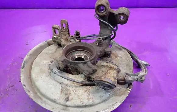 Audi A4 S4 B6 8E 8H Rear wheel hub spindle/knuckle 