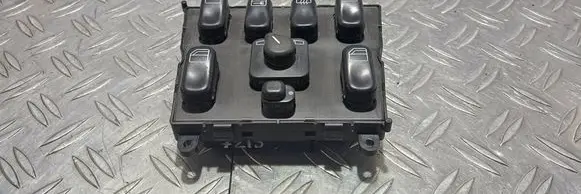 Mercedes-Benz ML W163 Electric window control switch A1638206610