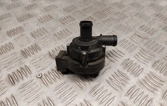 Audi Q3 F3 Electric auxiliary coolant/water pump 3QF121599C