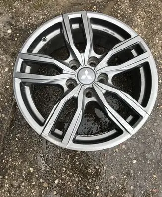 Mitsubishi Outlander R17 alloy rim 