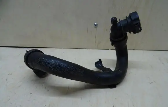 Citroen DS4 Engine coolant pipe/hose 9684684280
