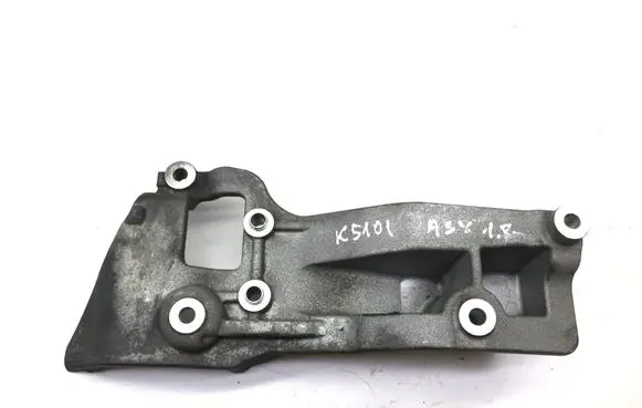 Mitsubishi ASX Engine mounting bracket 1801A070