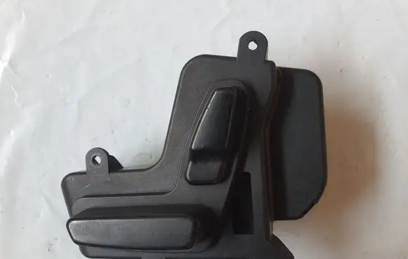 Mercedes-Benz E W211 Seat control switch 2118211358