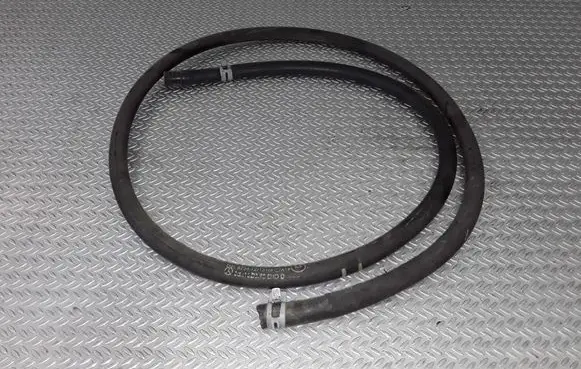 Mercedes-Benz S W220 Engine coolant pipe/hose A220B32099