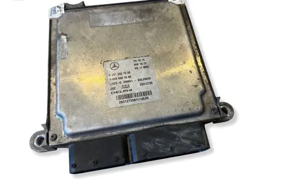 Mercedes-Benz C W204 Engine control unit/module A6519007500 A0064461540 28312735