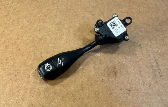 Mercedes-Benz G W461 W463 1st Gen Indicator stalk A1715403045