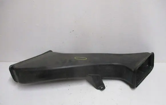 BMW 2 Active Tourer U06 Cabin air duct channel 104621200C