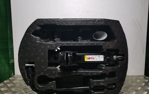 Jeep Grand Cherokee Lift Jack 