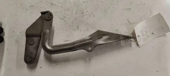 Ford Focus Engine bonnet/hood hinges 4M5116800A