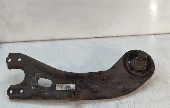 KIA Sportage Rear control arm