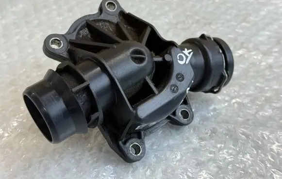 BMW 5 E39 Thermostat 