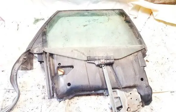 Audi A6 S6 C4 4A Rear door window/glass frame 