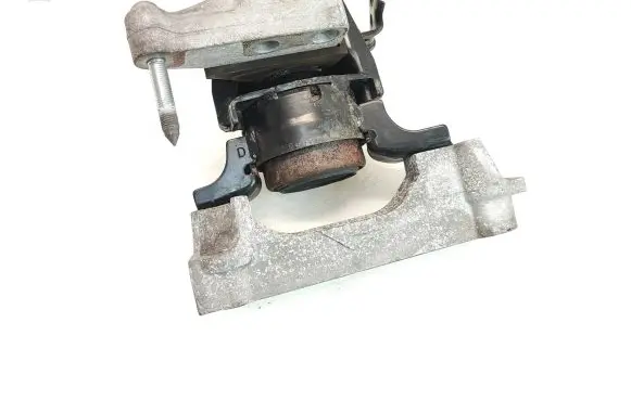 Toyota RAV 4 (XA40) Engine mount bracket J2231413