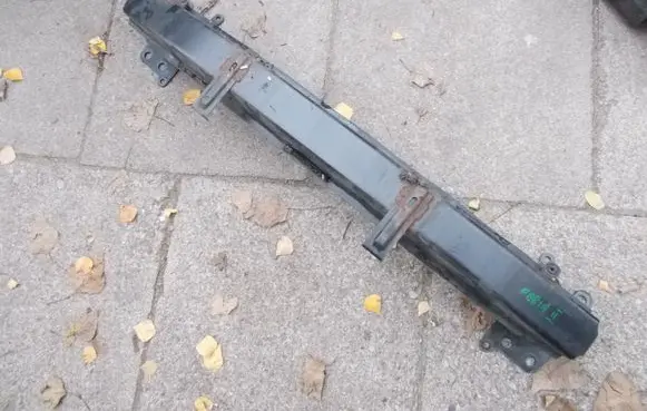 Skoda Fabia Mk2 (5J) Front bumper cross member 5J0807599A