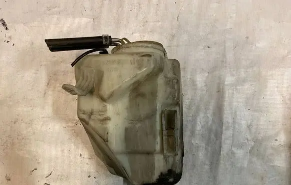 Mercedes-Benz E W210 Windshield washer fluid reservoir/tank a2108691120 2108691120