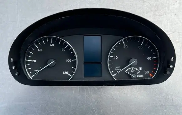 Mercedes-Benz Sprinter W906 Speedometer (instrument cluster) A9069007502 A9069013501