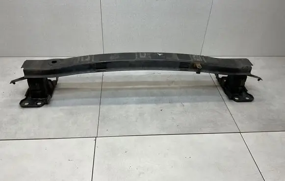 Skoda Yeti (5L) Front bumper cross member