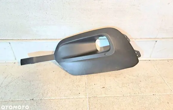 Opel Combo E Front fog light trim/grill 9816778680