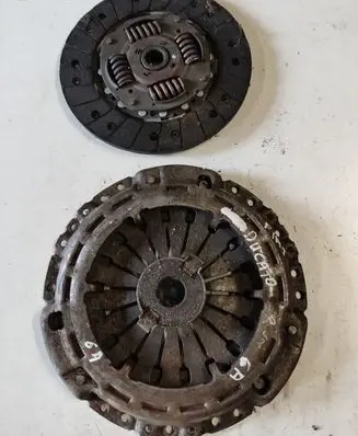 Fiat Ducato Pressure plate 3240357 5J16A