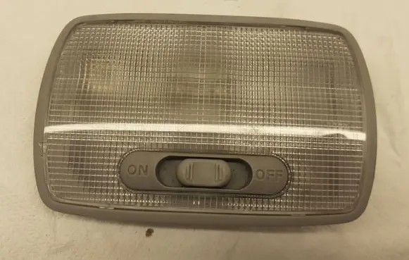 Honda FR-V Rear seat light