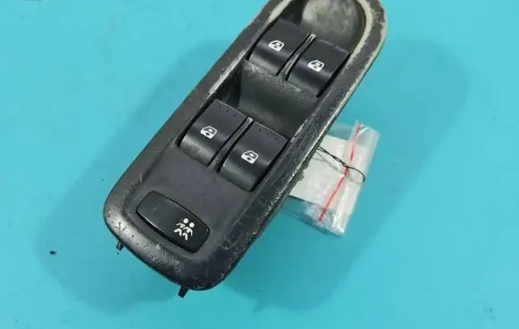 Renault Megane II Electric window control switch IMPRK1392862