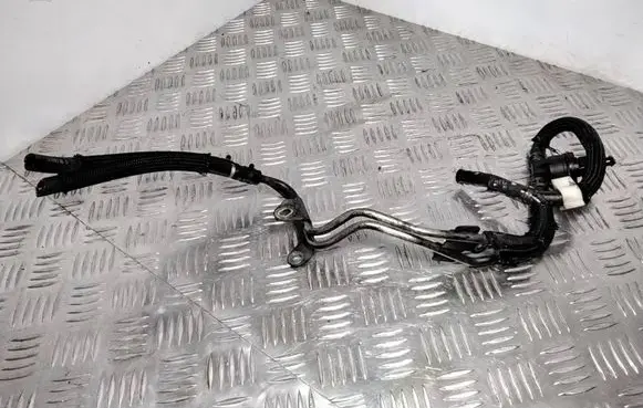 Mitsubishi Grandis Fuel line/pipe/hose 038906081B