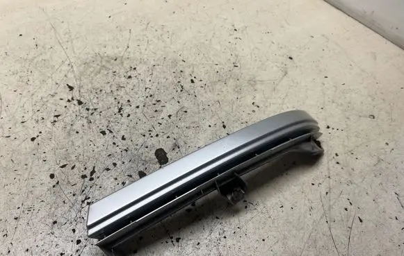 Opel Zafira A Under headlight/headlamp trim 90580651