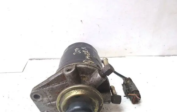 Nissan Primera Fuel filter housing 
