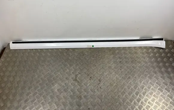 Genesis GV70 Sill