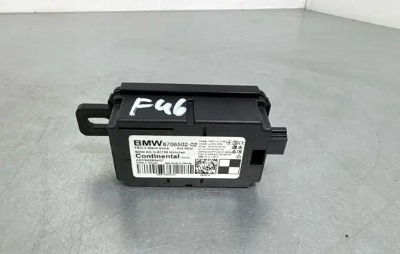 BMW 2 F46 Door central lock control unit/module 8706502