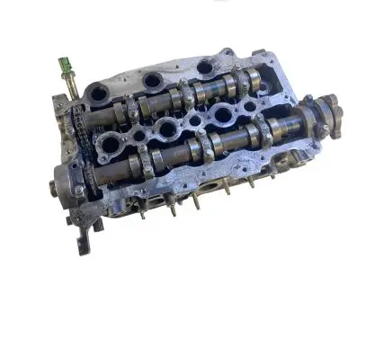 Land Rover Discovery 4 - LR4 Engine head 6C064CA PM9X2Q